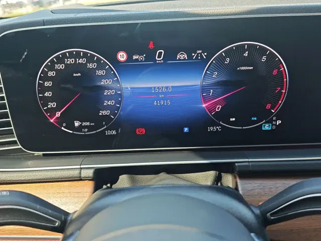 Mercedes-Benz GLS-Class — Фото автомобиля 14