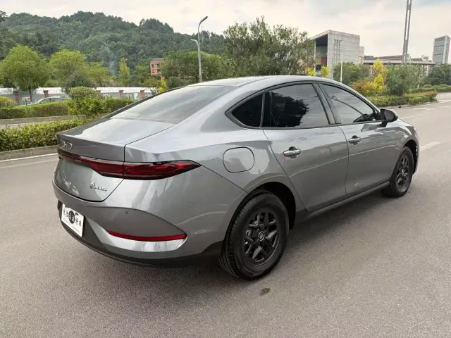 BYD Qin PLUS — Фото автомобиля 12