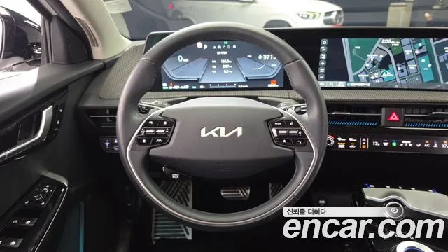Kia EV6 — Фото автомобиля 11