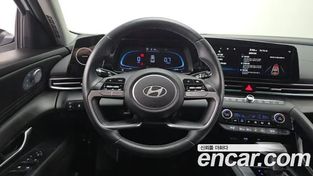 Hyundai Avante CN7 — Фото автомобиля 13