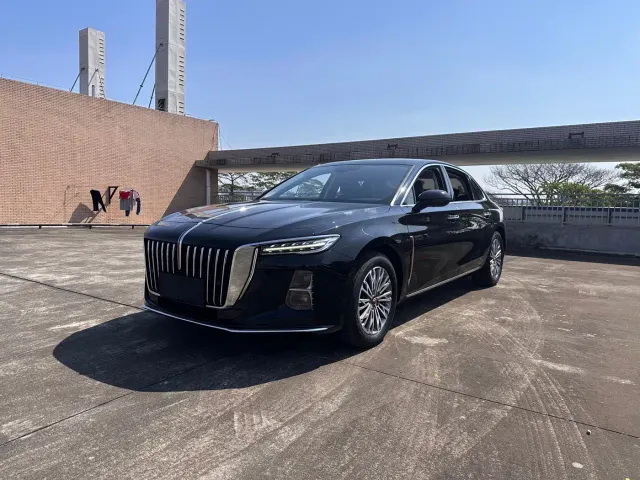 Фотография автомобиля — Hongqi H5