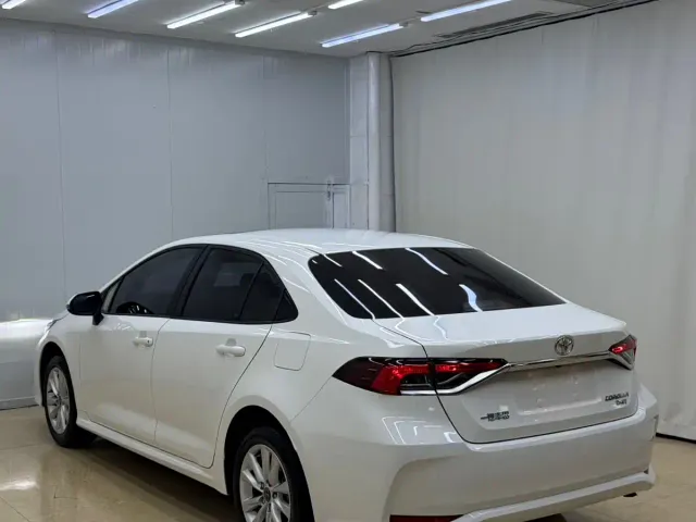 Toyota Corolla — Фото автомобиля 6