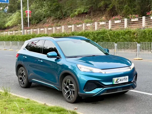 BYD Yuan PLUS — Фото автомобиля 3