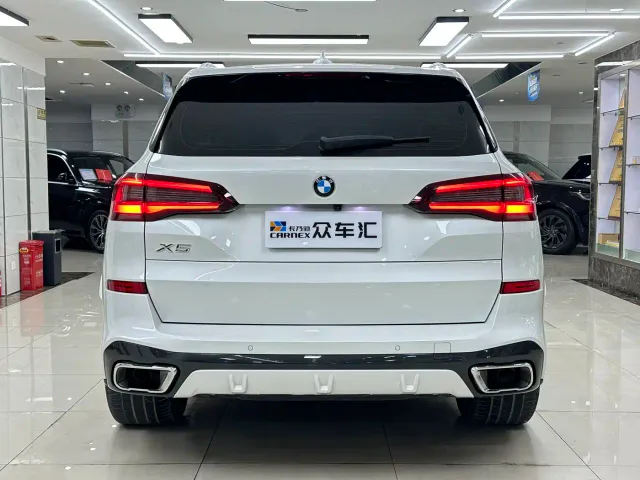 BMW X5 — Фото автомобиля 5