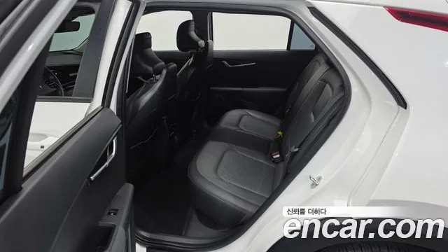 Kia Niro — Фото автомобиля 16