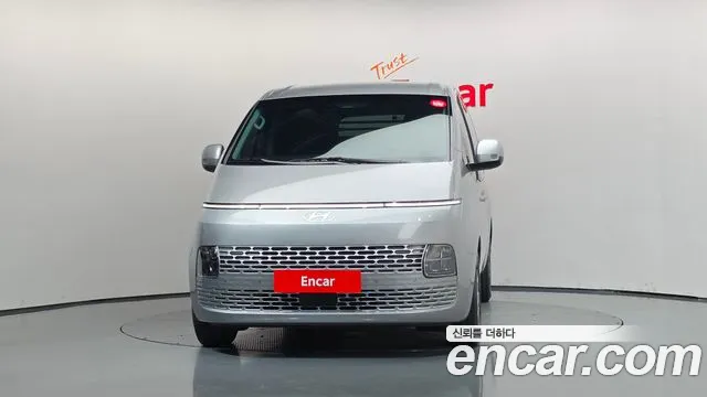 Hyundai Staria Staria — Фото автомобиля 3
