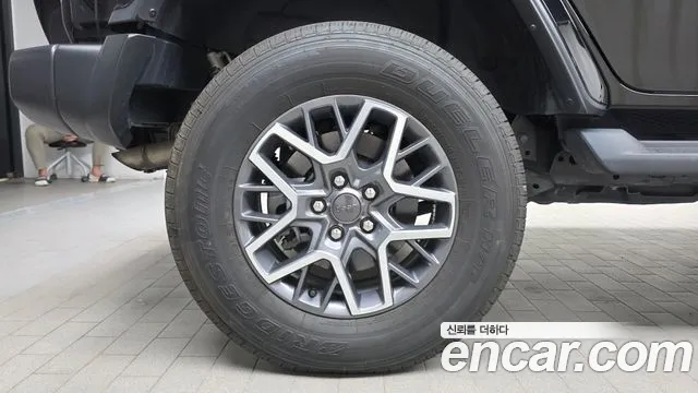 Jeep Wrangler JL — Фото автомобиля 4