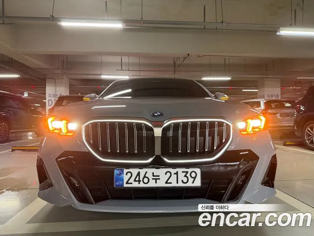 Фотография автомобиля — BMW 5 Series G60