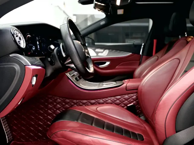 Mercedes-Benz CLS-Class — Фото автомобиля 8