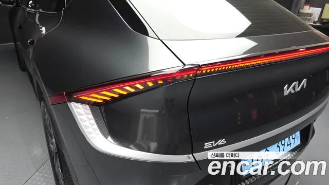 Kia EV6 — Фото автомобиля 8