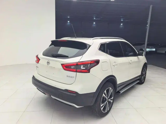 Nissan Qashqai — Фото автомобиля 4