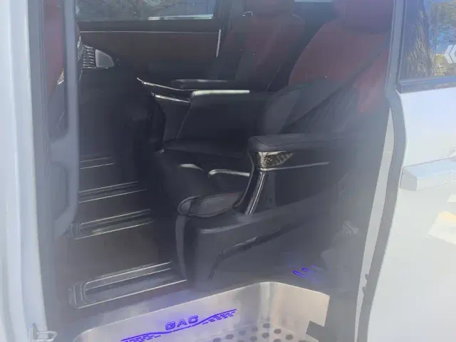 GAC Trumpchi E9 — Фото автомобиля 11