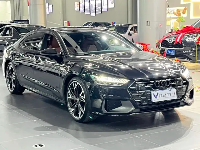 Audi A7L — Фото автомобиля 3