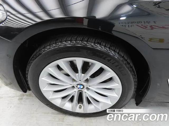 BMW 5 Series G30 — Фото автомобиля 20