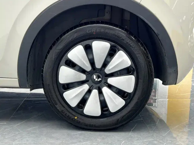 Wuling Bingo — Фото автомобиля 23