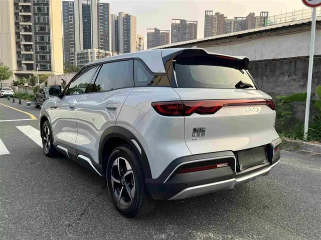 BYD Yuan UP — Фото автомобиля 3