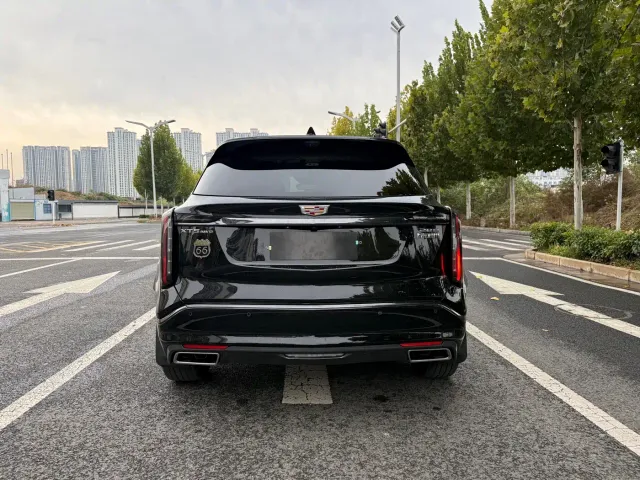Cadillac XT5 — Фото автомобиля 10