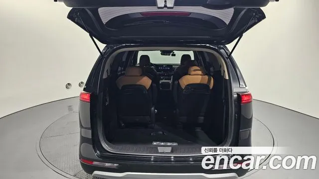 Kia Canival Carnival 4 поколение 9 мест Prestige — Фото автомобиля 20