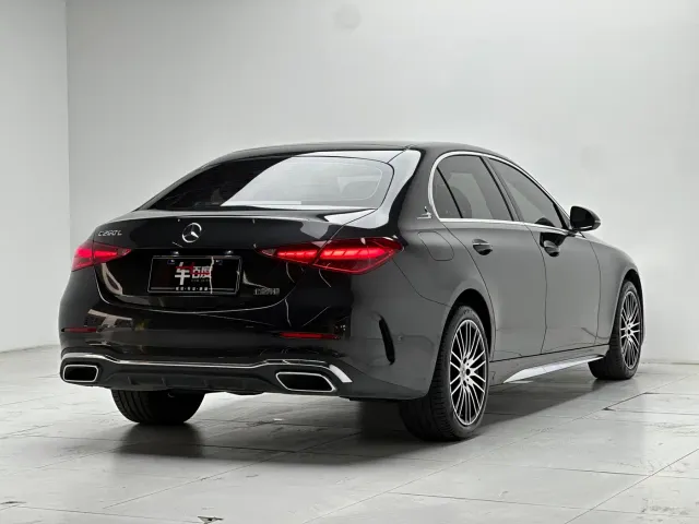 Mercedes-Benz C-Class — Фото автомобиля 4