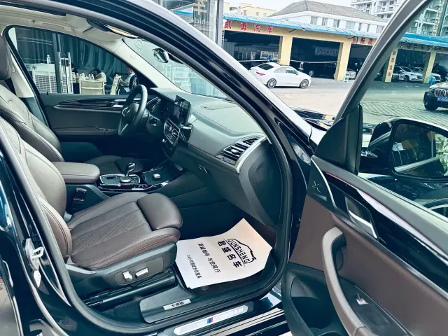 BMW X3 — Фото автомобиля 9