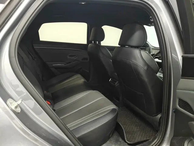 BYD Qin L — Фото автомобиля 9