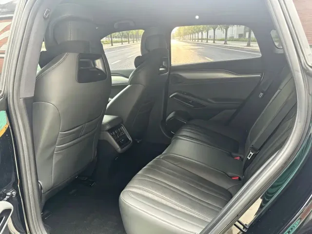 BYD Song L EV — Фото автомобиля 12