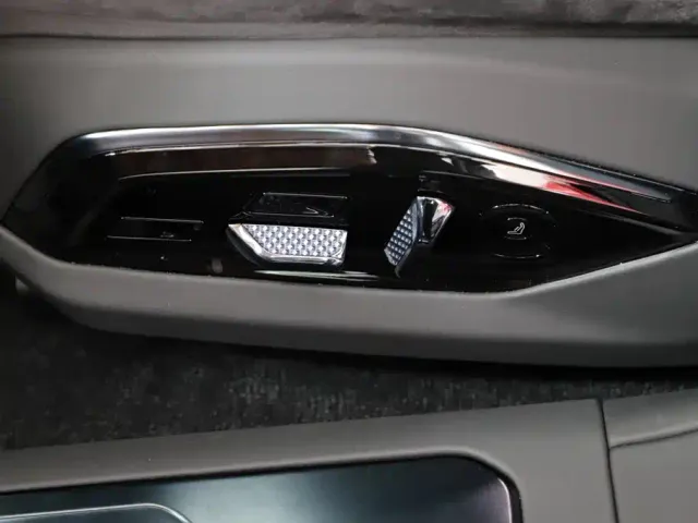 Lotus Emeya — Фото автомобиля 14