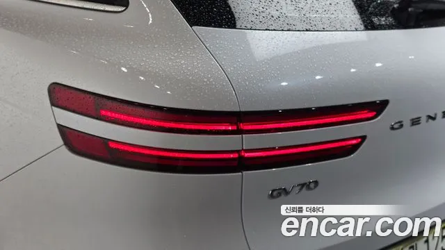 Genesis GV70 2.5T Бензин AWD — Фото автомобиля 21