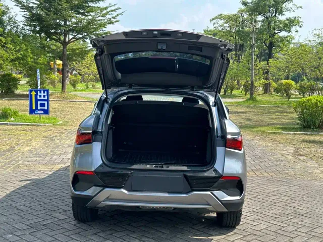 BYD Yuan PLUS — Фото автомобиля 15