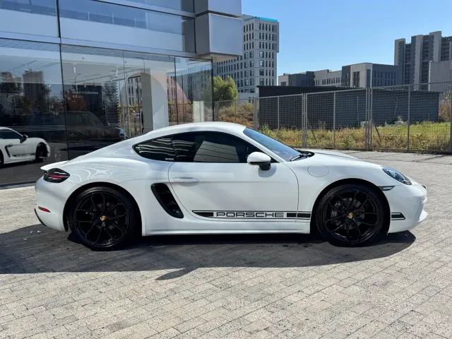 Porsche 718 — Фото автомобиля 4