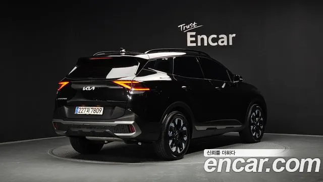 Kia Sportage Sportage 5-е поколение Бензин 1.6 турбо 2WD — Фото автомобиля 2