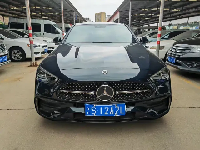 Mercedes-Benz C-Class — Фото автомобиля 2