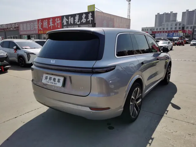 Li Auto L9 — Фото автомобиля 7