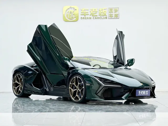 Lamborghini Revuelto — Фото автомобиля 4