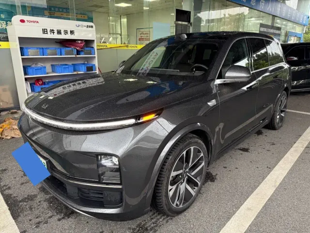 Фотография автомобиля — Li Auto L9