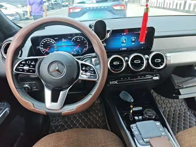 Mercedes-Benz GLB-Class — Фото автомобиля 5
