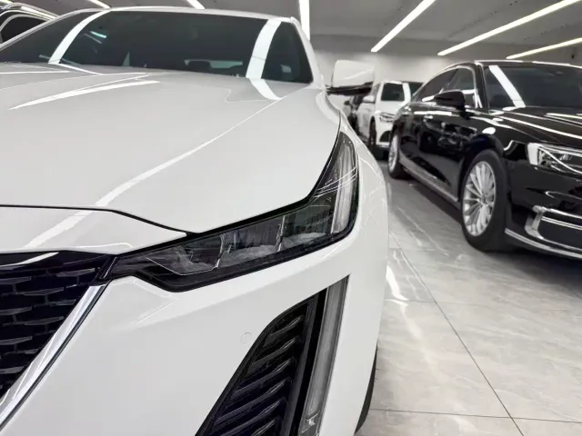 Cadillac CT5 — Фото автомобиля 24