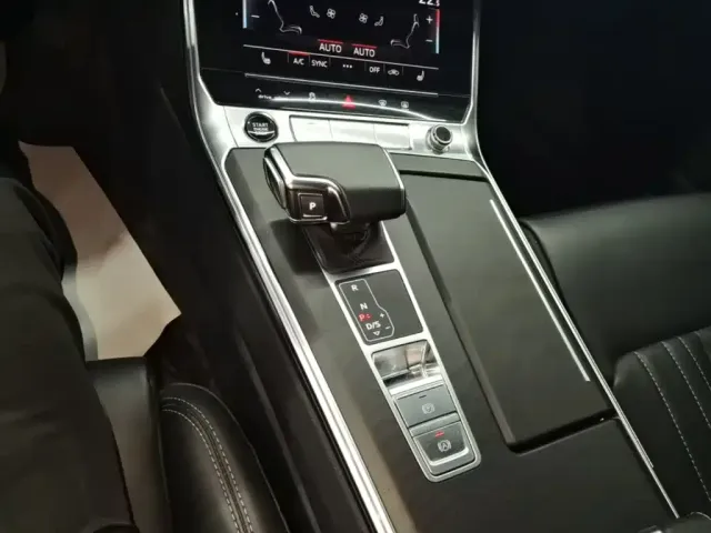 Audi A6L — Фото автомобиля 9