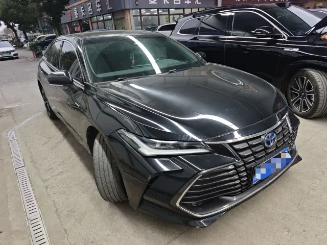 Toyota Avalon — Фото автомобиля 2