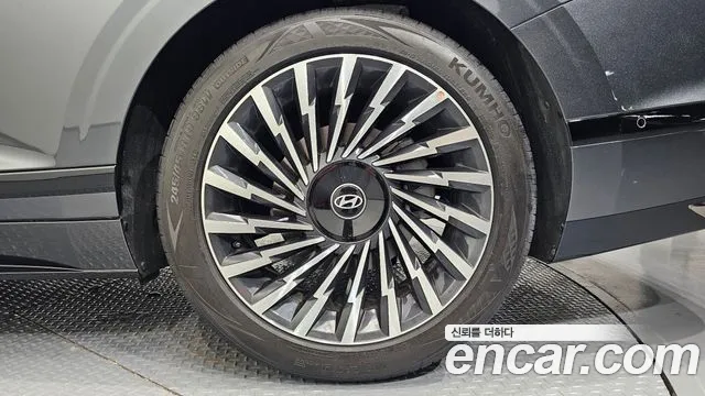 Hyundai Grandeur GN7 — Фото автомобиля 6