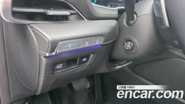 Genesis GV80 — Фото автомобиля 12