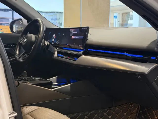 BMW 5 Series — Фото автомобиля 7