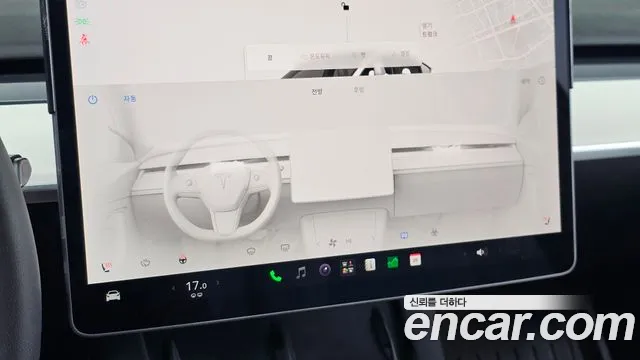 Tesla Model Y — Фото автомобиля 25