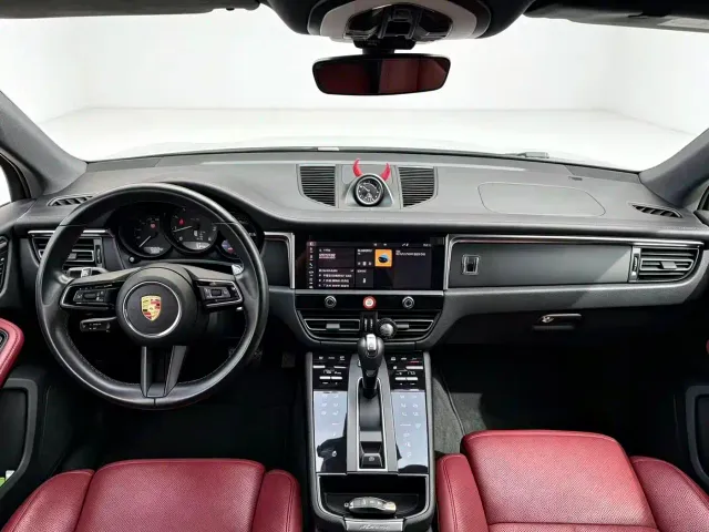Porsche Macan — Фото автомобиля 5