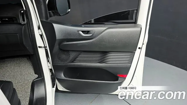 Hyundai Staria — Фото автомобиля 13