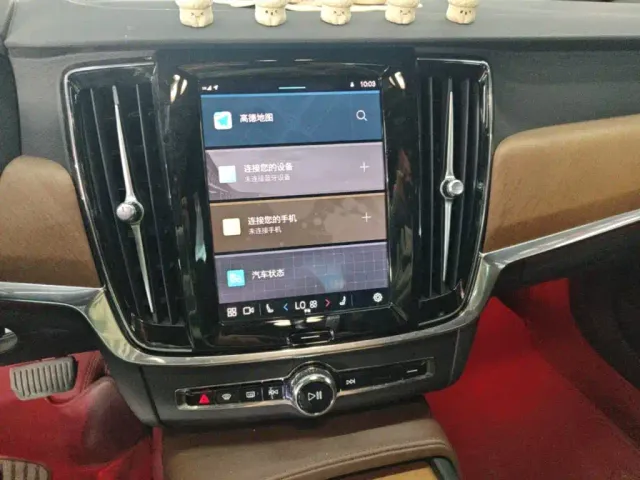 Volvo S90 — Фото автомобиля 12
