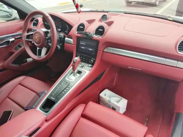 Porsche 718 — Фото автомобиля 12