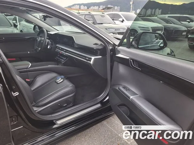 Hyundai Grandeur GN7 — Фото автомобиля 18