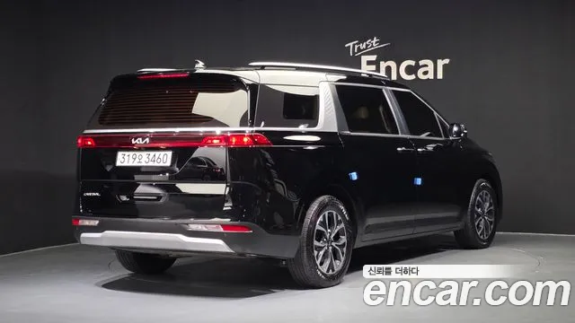 Kia Canival Carnival 4 поколение Дизель 9 мест Prestige — Фото автомобиля 2