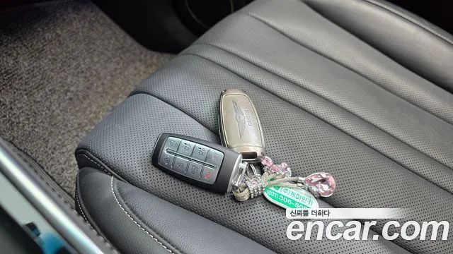 Genesis GV80 — Фото автомобиля 15